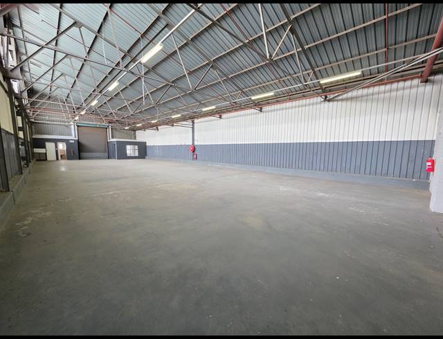 355M² WAREHOUSE TO LET IN CITY DEEP